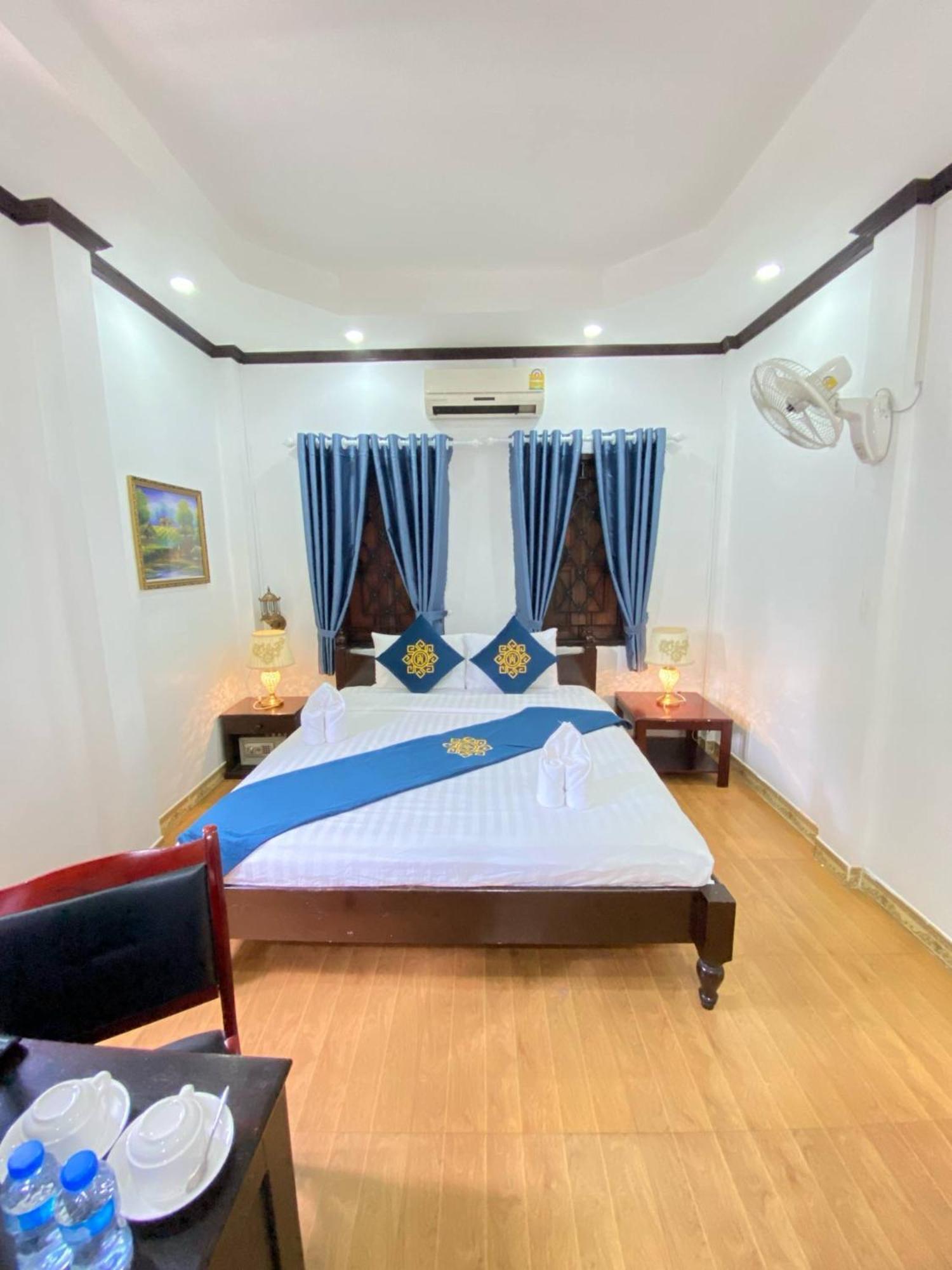 Singharat Boutique House Bed & Breakfast Luang Prabang Exterior photo
